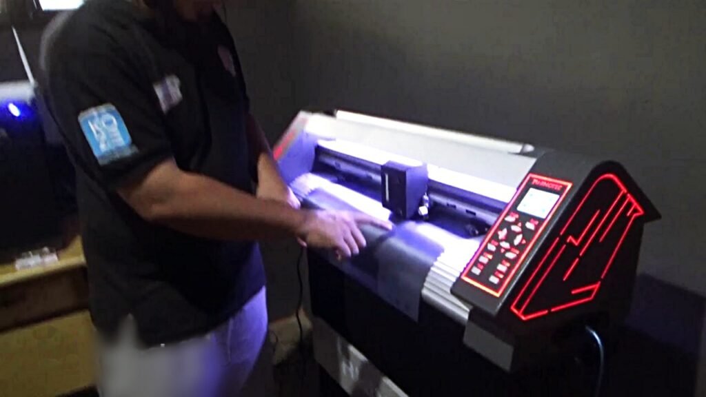Mesin Cutting Rhinotec Freepikk